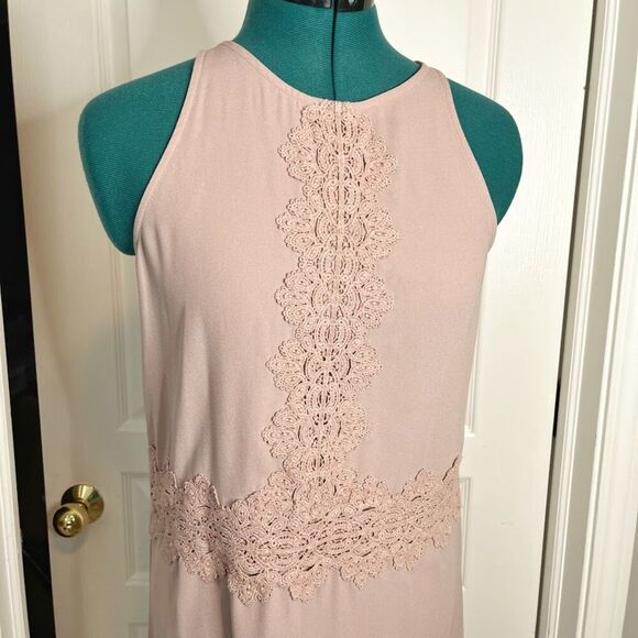 Leith Lace Crochet Sleeveless Slip Lightweight Unlined Knee Length Shift Dress - Picture 5 of 11